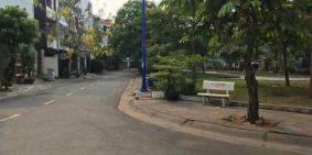 Tôi có đất đường Bà Triệu,Hóc Môn cần bán cho con đi du học,sổ hồng riêng,85m2 giá 1 tỷ