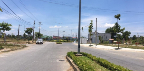 Đất nền trung tâm TP Vĩnh Long, mặt tiền 30m, trả theo tiến đôj, sổ đỏ trao tay