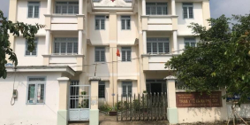 Muốn bán gấp lô đất ngay mặt tiền, gần đường Nguyễn Văn Linh