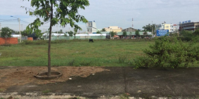 cần tiền bán gấp lô đât ngay trung tâm thị trấn thủ thừa