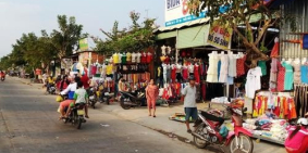 BÁN GẤP LÔ ĐẤT ĐỐI DIỆN CHỢ 480M2(20X24) + NHÀ TRỌ 28 PHÒNG CHỈ 920TR