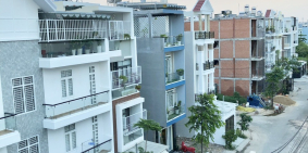 Chính chủ bán nhà 3 lầu ngay chợ bình triệu giá siêu tốt