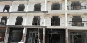 Nhà mới 100% hai mặt tiền 3 lầu sổ hồng chính chủ chỉ 2,4 tỷ trên  quốc lộ 50