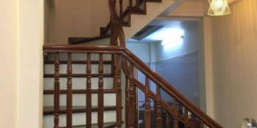 Chỉ 3,8 tỷ! Ngõ Xe Ba Gác! Bán nhà Pháo Đài Láng 42m2, 4 tầng