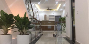 BÁN NHÀ TO, GIÁ HIẾM, PHỐ MAI ĐỘNG, DT 60m2, MT 10m, GIÁ 4,8 TỶ.