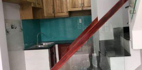 Nhà xây mới, đổ tấm kiên cố hoàn thiện bên trong vào ở ngay, trong chợ Bà Điểm