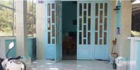 Bán nhà cấp 4 hẻm, ngay trung tâm và chợ Hóc Môn