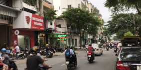 Bán Khách Sạn MT Trường Sơn, 7,5m x 20,5m, 15 Phòng, TN 350 triệu/tháng, Q10.