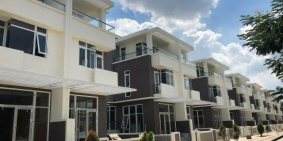 Căn nhà phố 5,4x20m (9,6 tỷ), BT 7,4x18m (10.5 tỷ) rẻ nhất khu vực Q7