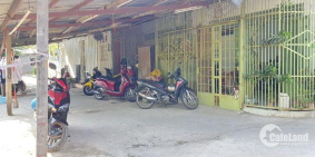 Bán nhà cấp 4 gác lững mặt tiền hẻm xe hơi 300 Nguyễn Văn Linh quận 7.