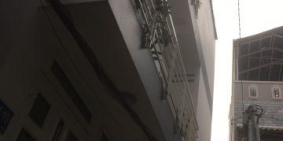 Nhà bán đường Duy Tân, Q. Phú Nhuận, hẻm rộng.