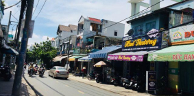 Bán nhà Mặt Tiền kinh doanh sầm uất đường Huỳnh Thiện Lộc, nhà gác lửng, DT 4m x 17.8m. Giá 9.3 tỷ.