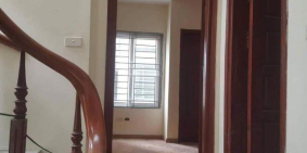 Bán nhà riêng phố Phạm Văn Đồng 50 m2x 5 tầng hiện đại, oto, kinh doanh 4,4 tỷ