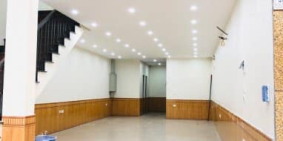 Cho thuê nhà phố Trung Kính làm cty, văn phòng, spa, cắt tóc, cửa hàng...., 24 triệu/ tháng