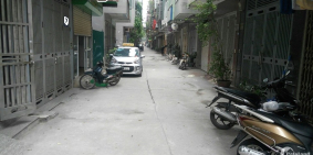 Cho Thuê Nhà 6 tầng trần quốc hoàn để ở, văn phòng, kinh doanh 18tr 0936318692