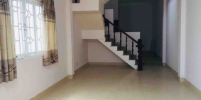 Cần cho thuê nhà nguyên căn tại trung tâm TP Hồ Chí Minh, giá tốt.