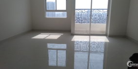 Cần bán căn hộ 3 PN, 105M2, mặt tiền Bến Vân Đồn Q4