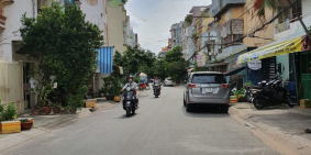 Nhà riêng mặt tiền đường số 1, Chu Văn An. 60 m2. SHR hoàn công. 1 trệt 3 lầu