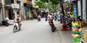 Bán nhà Tôn Thất Tùng , kinh doanh đỉnh 43m x 4 tầng giá 5,5 tỷ