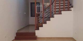 Nhà vị trí kinh doanh đỉnh. Gần trung tâm Đống Đa. Dt 40m2, 5 tầng.