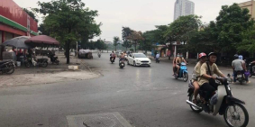 Bán gấp nhà Mặt Phố Nguyễn Hữu Thọ 70m*6T*vỉa hè-Siêu Kinh Doanh chỉ 13.5 tỷ