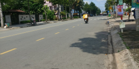 cần bán 10 căn nhà phố khu tên lửa, đối diện aeon , SHR, DT: 275m2, giá 12 tỷ500