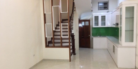 Bán nhà Xuân Thuỷ 5tầng, ngõ nông 34m2, MT4m. Giá 3,6 tỷ