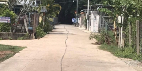 Bán gấp miếng đất gần 200m2 có căn nhà tại Bình Dương