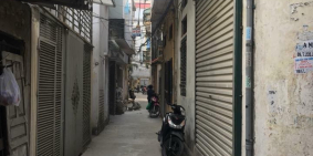 Nhà Quận Đống Đa 32m² gần phố, kinh doanh