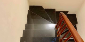 NHÀ ĐẸP, MẶT HỒ, GARA QUẬN HOÀNG MAI 45M2 x 5T, MT 4M GIÁ 5.4 TỶ.