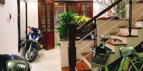 Chính chủ bán gấp nhà Trương Định, 40m2, 5 tầng, 3.6 tỷ. LH 0981948394