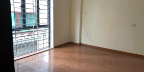 Nhà Phố Giáp Bát 35m2, mt 5m, ô tô đỗ cách nhà 10m