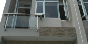 Nhà đẹp 1 trệt 1 lầu, ngay QL50 sổ hồng riêng giá rẻ !