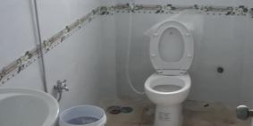 cần bán nhà  chính chủ, ở ngay chợ hưng long,sổ hồng riêng