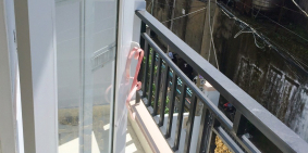 NHà mới xây 2 tấm Phan Văn Hớn 1/  có ban công