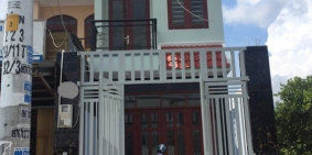 Cần tiền bán gấp căn nhà còn mới khu Hiệp Thành, giá1,3 tỷ. DT 60m2, SHR.