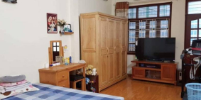 Bán nhà mới 5 tầng, cách MP Cự Lộc 20m, giá 3.45 tỷ