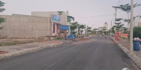 -bán lô đất xây trọ diện tích 10x35m2 SHR XDTD giá : 1 tỷ , liên hệ : 0926975939