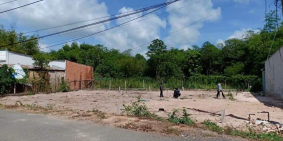 Đất mặt tiền, diện tích: 106m2 giá 750tr, full thổ cư, liên hệ 0775533443