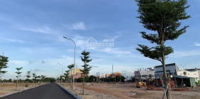 Chính chủ cần bán 2 lô đất đối diện công viên ngay Tp. Tam Kỳ 183m2.