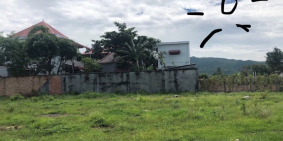 Do gia đình cần tiền nên bán gấp mảnh đất nền