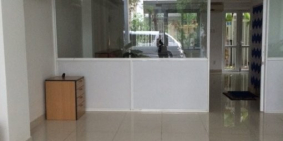 Cho thuê nhà phố Trần Vĩ 15tr/tháng VĂN PHÒNG , KINH DOANH ,