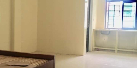 Cho thuê nhà phố Trần Vỹ làm VP, NHÀ NGHỈ,CHDV..giá 25tr