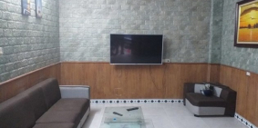 cho thuê nhà láng hạ làm cửa hàng sạch sẽ,nail,mi,salon...