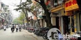 CHo thuê mặt tiền Phó Đức Chính, 25m, mặt tiền 6m,  15tr/th