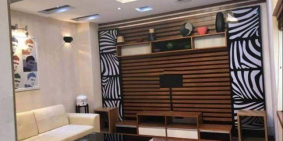 Cho thuê mặt tiền Trung Hòa, 135m x5 tầng, mt 6m, 4500usd/th ~ 104tr/vnd/th