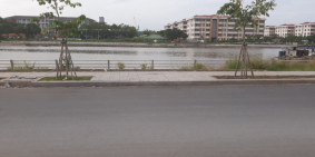 Cho thuê vị trí đẹp tại mặt tiền hồ Bún Xáng (Bụng Hồ) - 5tr/tháng