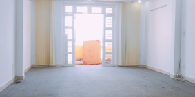 Cho thuê nhà MT Bạch Đằng, P2, Tân Bình.