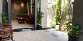 Chính chủ cho thuê Mt Hoàng Hoa Thám, ngay chợ kinh doanh sầm uất, Dt 4x24m.