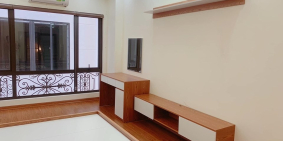 Cho thuê nhà tại Võng Thị - Tây Hồ 5 tầng – 4 phòng – 13tr